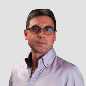 Dr. Alex Santamaria