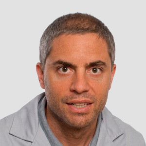 Dr. Gonzalo Grazioli